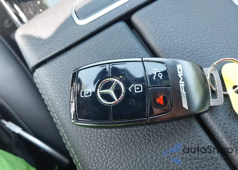 2020 Mercedes-Benz A 4Matic из США, поврежденный, VIN W1K3G5BB3LJ228356